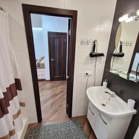Cozy Apartment On Belvedere Ivano-Frankivsk Exterior photo